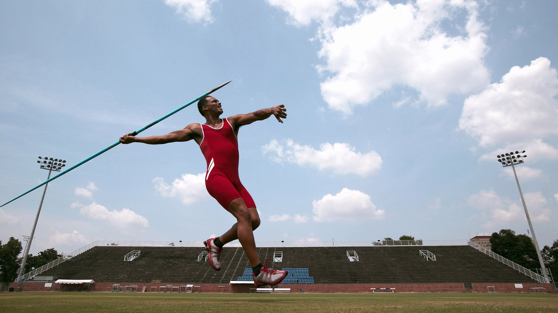 中国篮球联赛观众消费行为特征分析研究，篮球用户群体分析