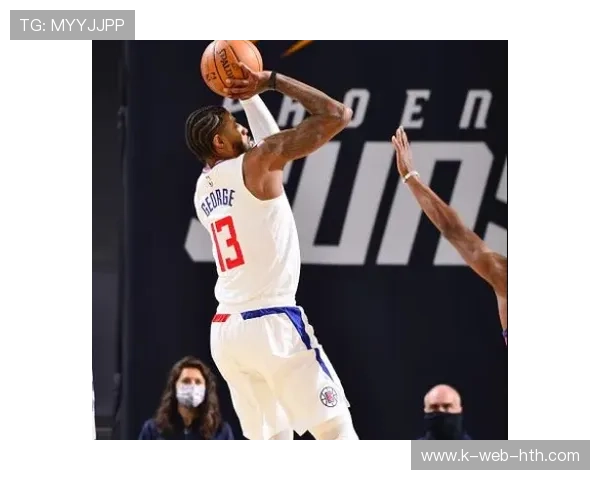 乔治底角翻身跳投丝滑依旧